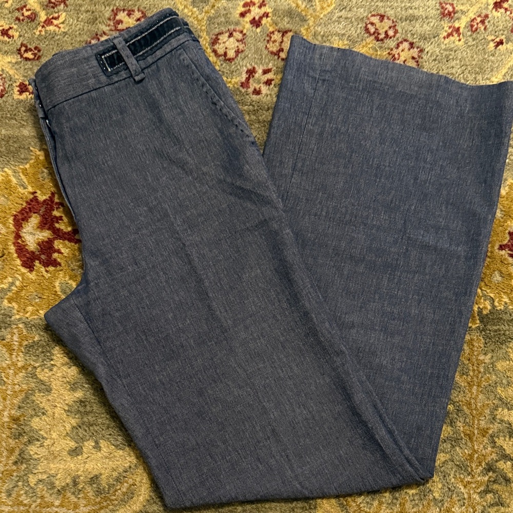 BCBGMaxAzria Dark Blue Lightweight Wool Blend Trousers, size 8